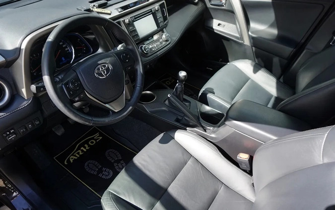 Toyota RAV4 cena 54900 przebieg: 137680, rok produkcji 2014 z Działdowo małe 781